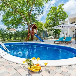  Apartment Marina Croatia